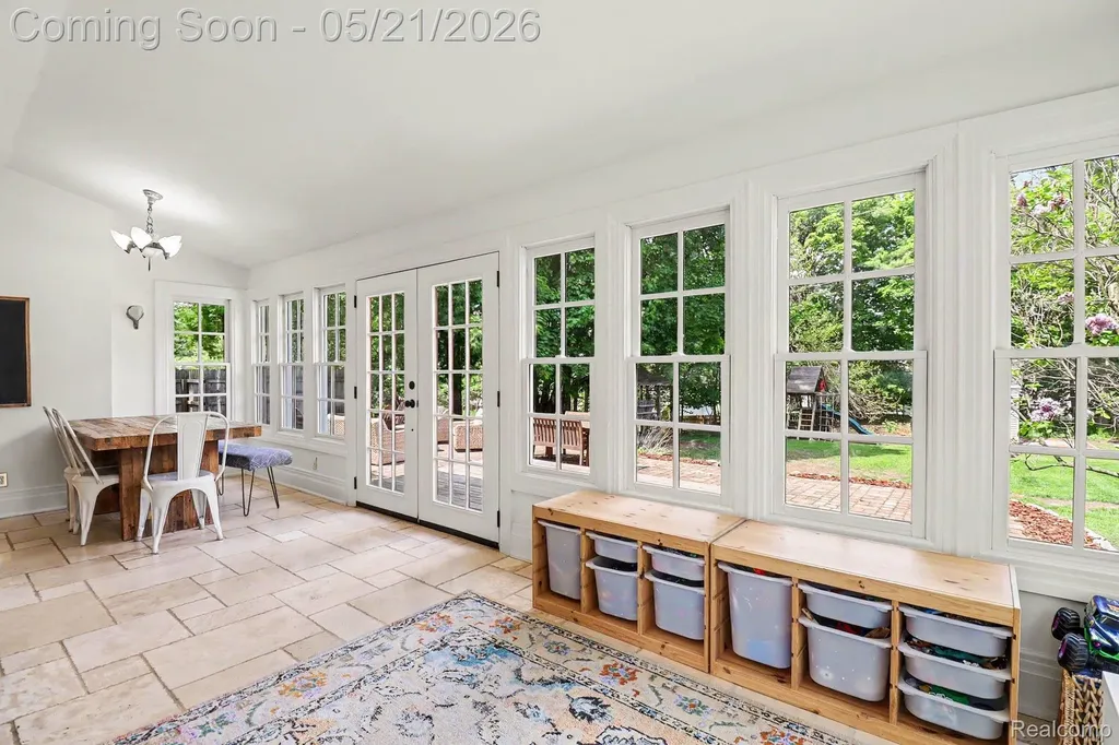 95 Dennison Street Oxford Village MI 48371