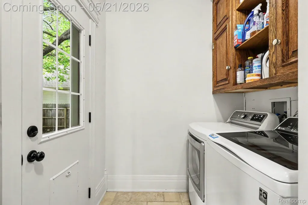 95 Dennison Street Oxford Village MI 48371