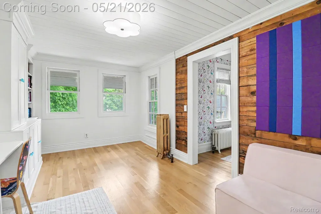 95 Dennison Street Oxford Village MI 48371