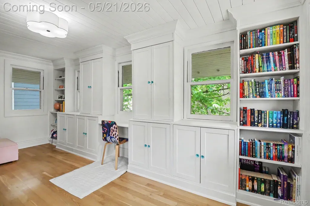 95 Dennison Street Oxford Village MI 48371