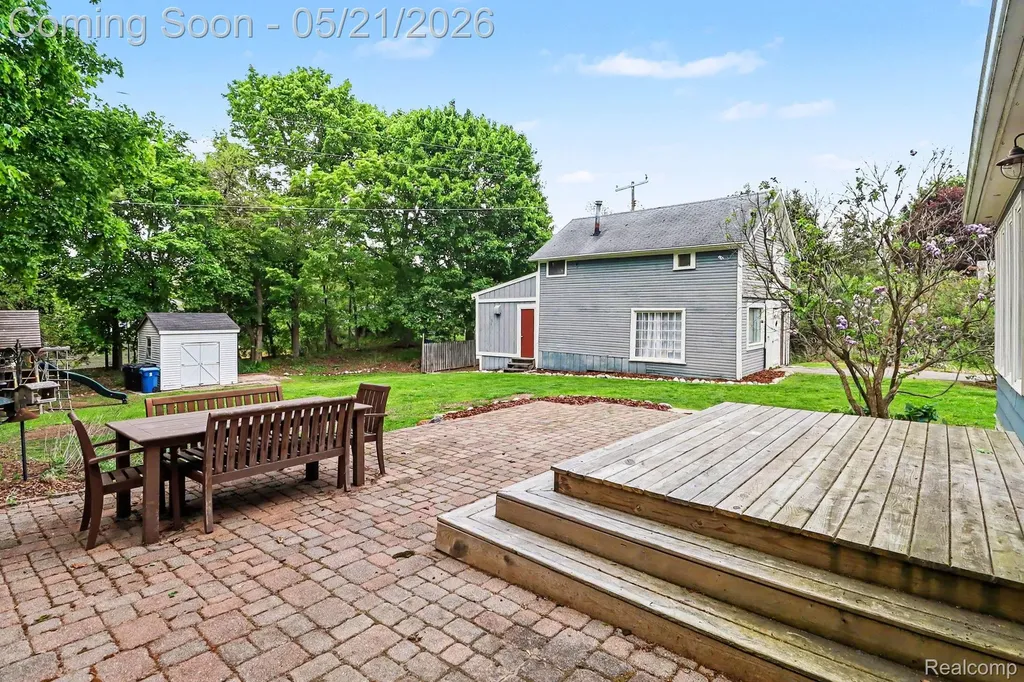 95 Dennison Street Oxford Village MI 48371