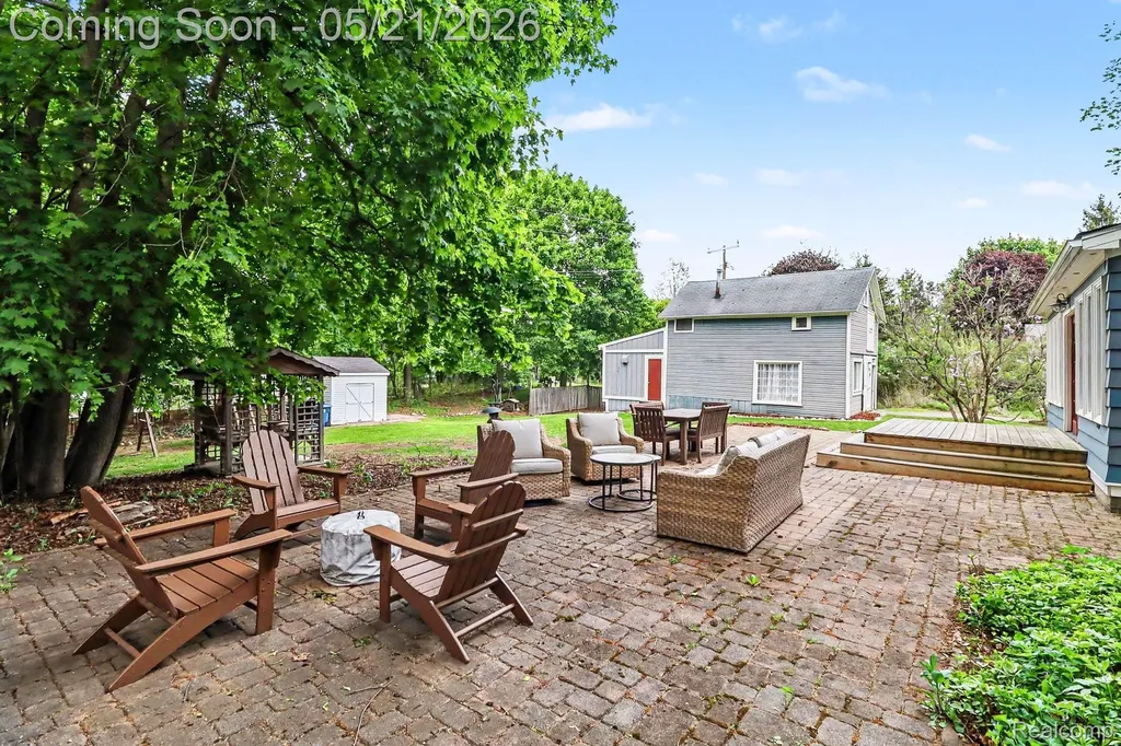 95 Dennison Street Oxford Village MI 48371