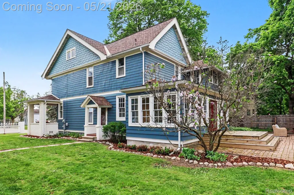 95 Dennison Street Oxford Village MI 48371