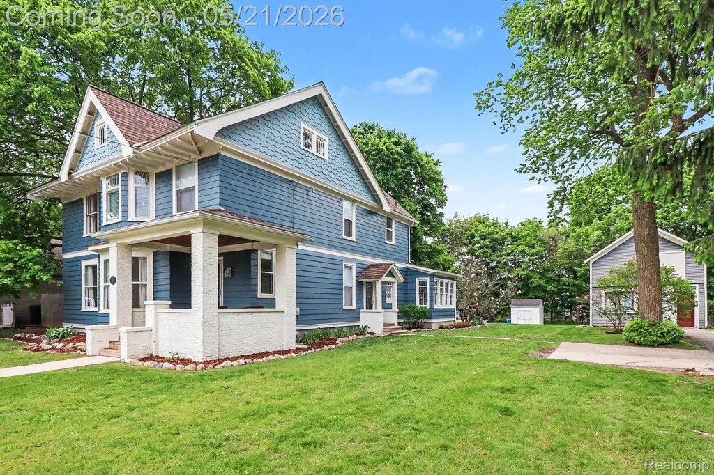 95 Dennison Street Oxford Village MI 48371