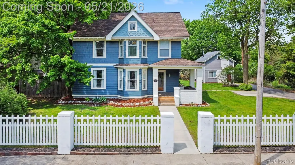 95 Dennison Street Oxford Village MI 48371