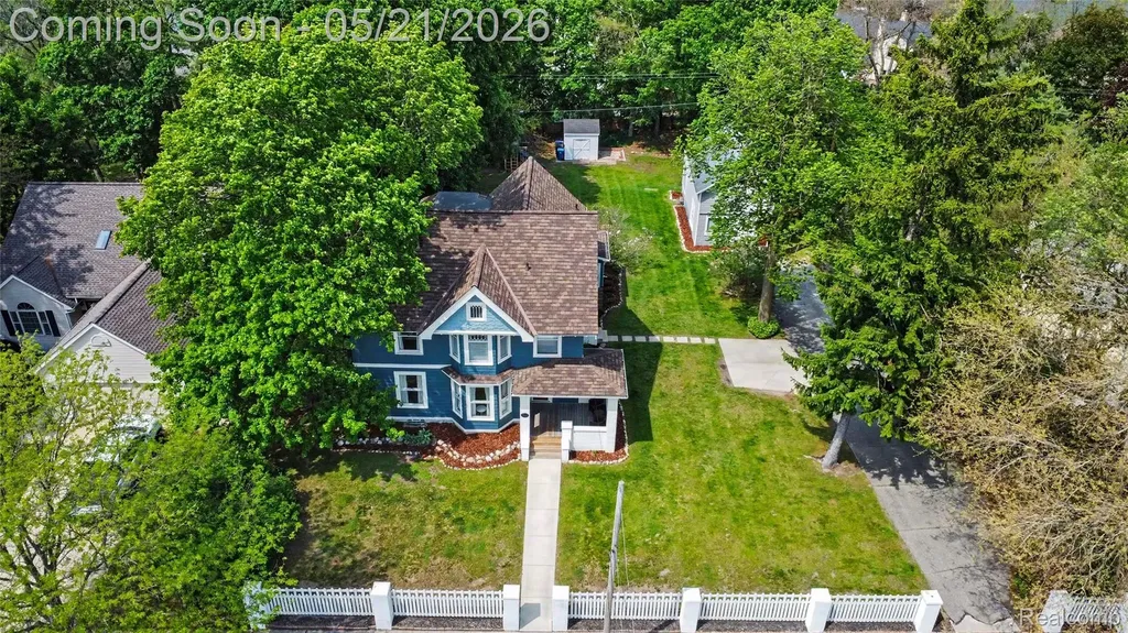 95 Dennison Street Oxford Village MI 48371