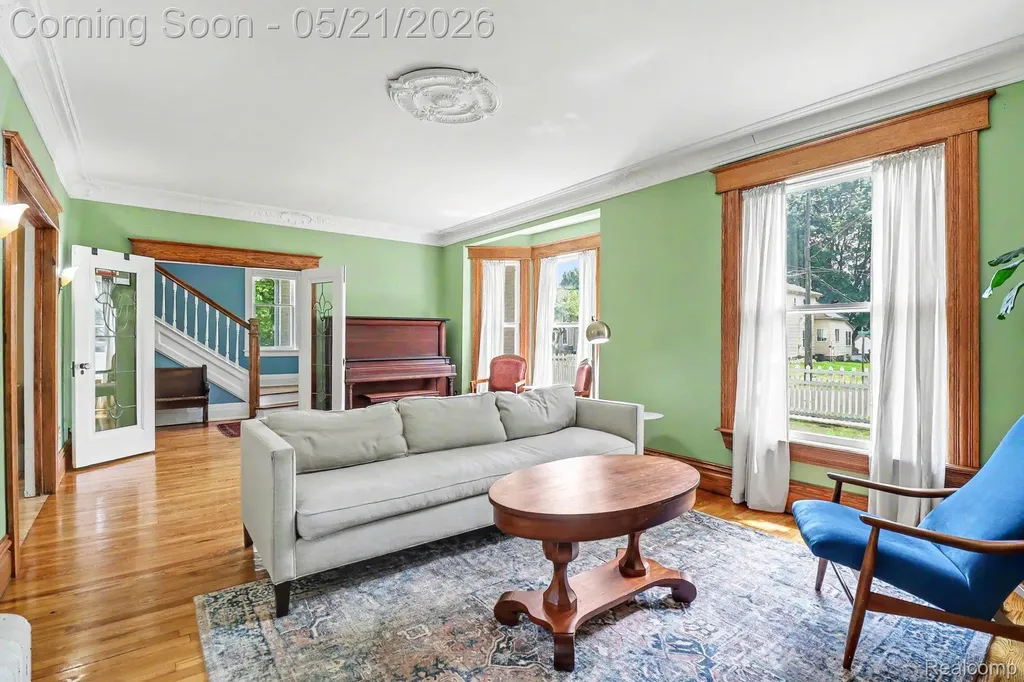 95 Dennison Street Oxford Village MI 48371