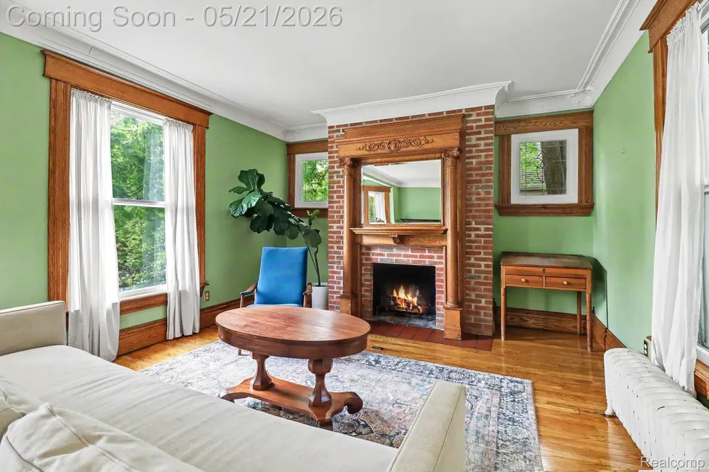 95 Dennison Street Oxford Village MI 48371