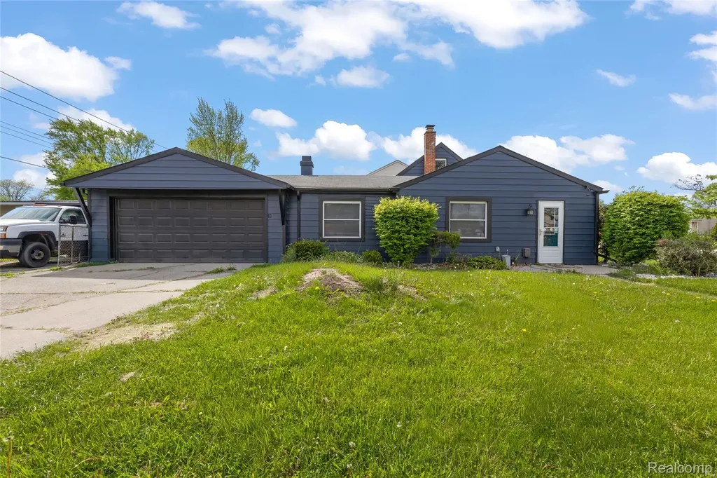 27517 Sheridan Street Garden City City MI 48135