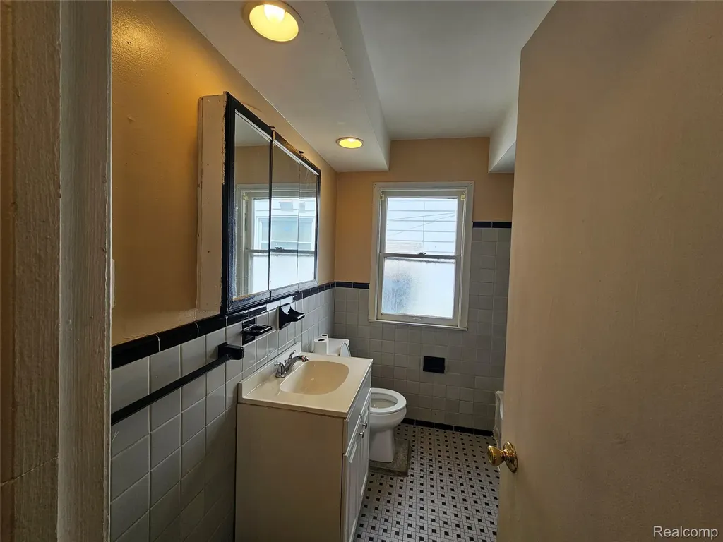 18919 Woodbine Street Detroit City MI 48219