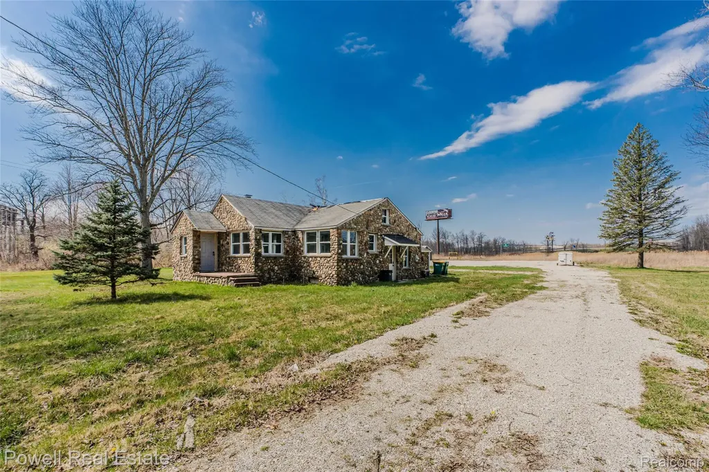 4118 Griswold Road Port Huron City MI 48060
