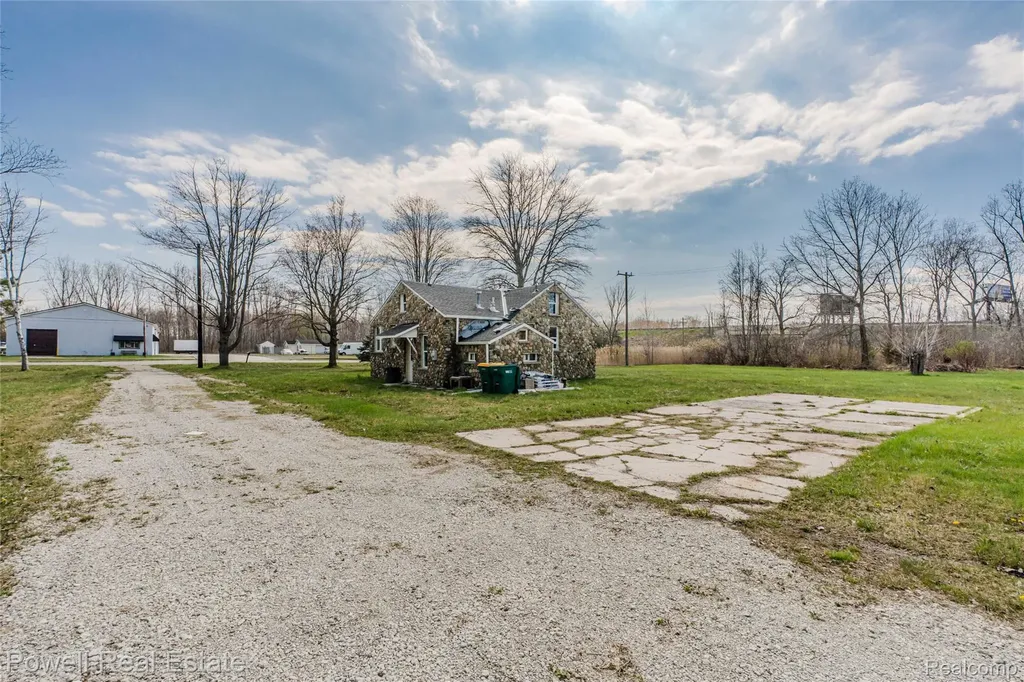 4118 Griswold Road Port Huron City MI 48060