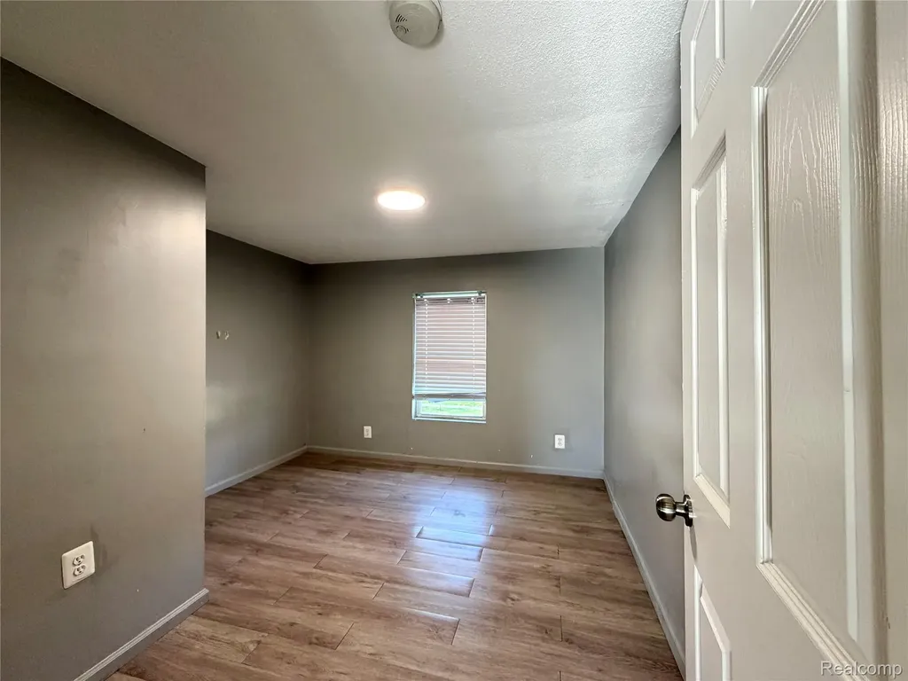627 Franklin Road Pontiac City MI 48341