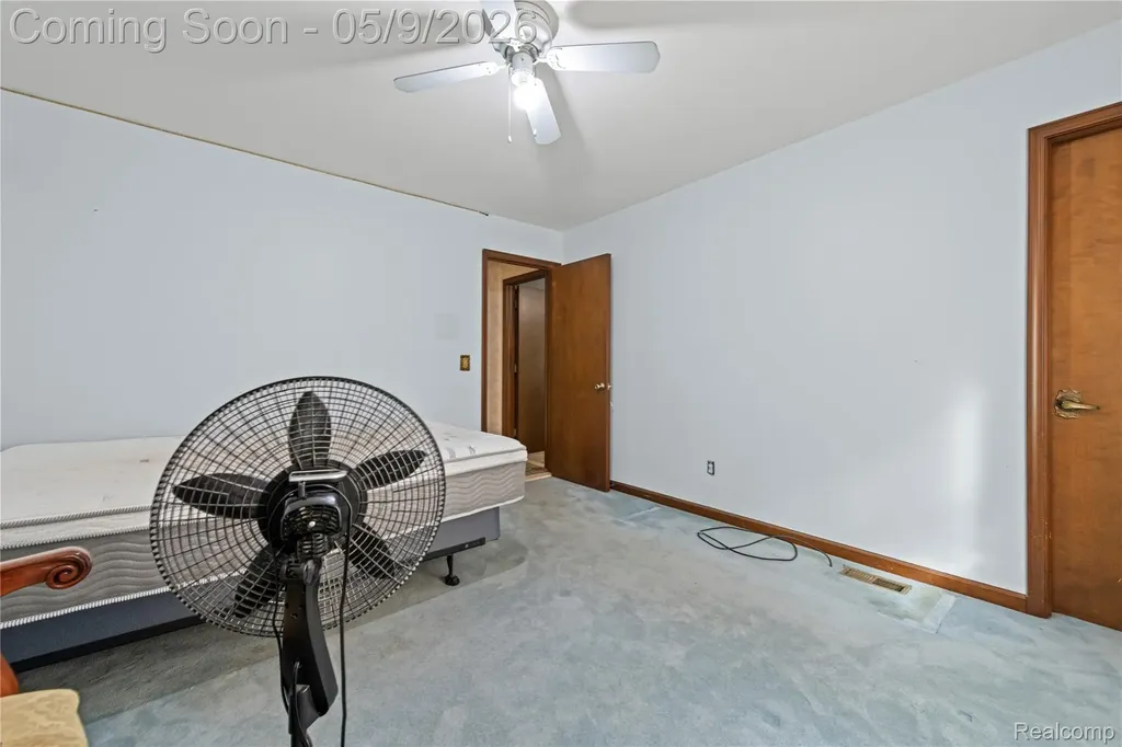 38219 Santa Anna Street Clinton Charter Township MI 48036
