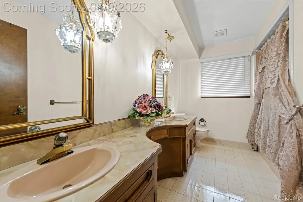 38219 Santa Anna Street Clinton Charter Township MI 48036