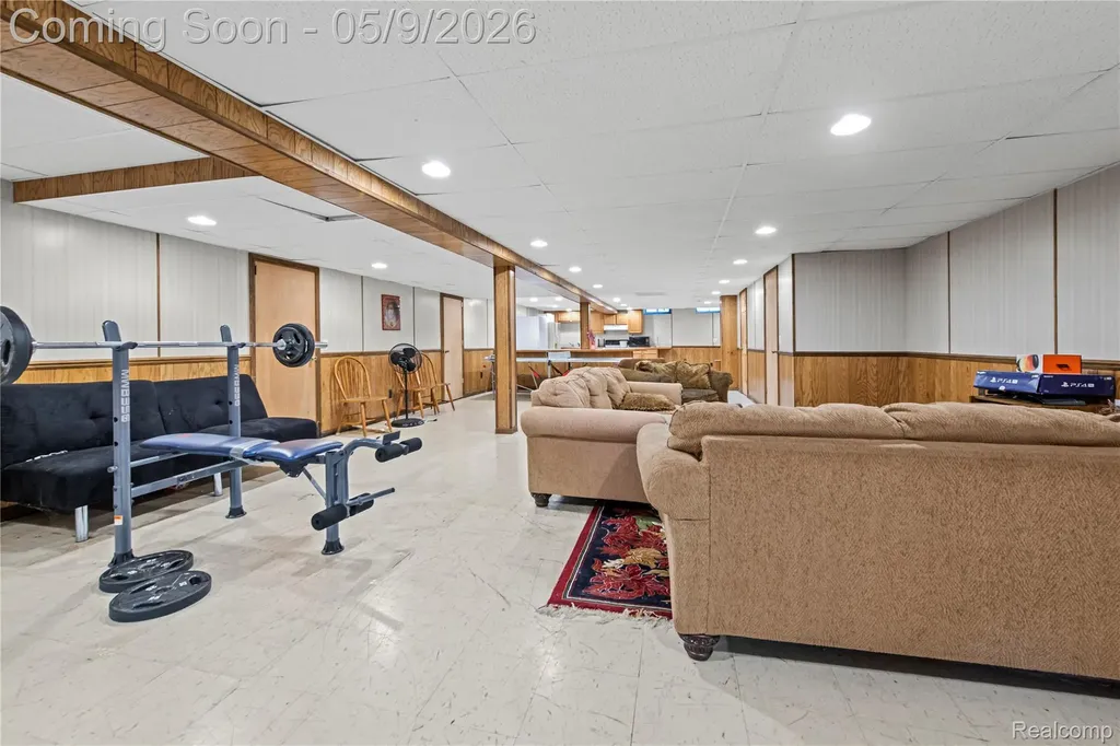 38219 Santa Anna Street Clinton Charter Township MI 48036