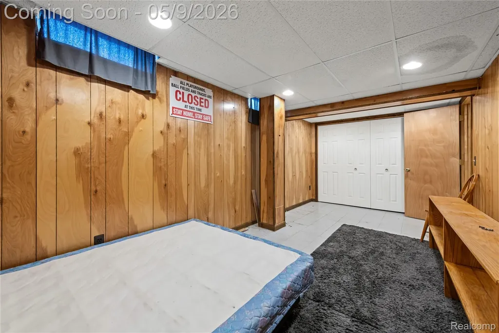 38219 Santa Anna Street Clinton Charter Township MI 48036