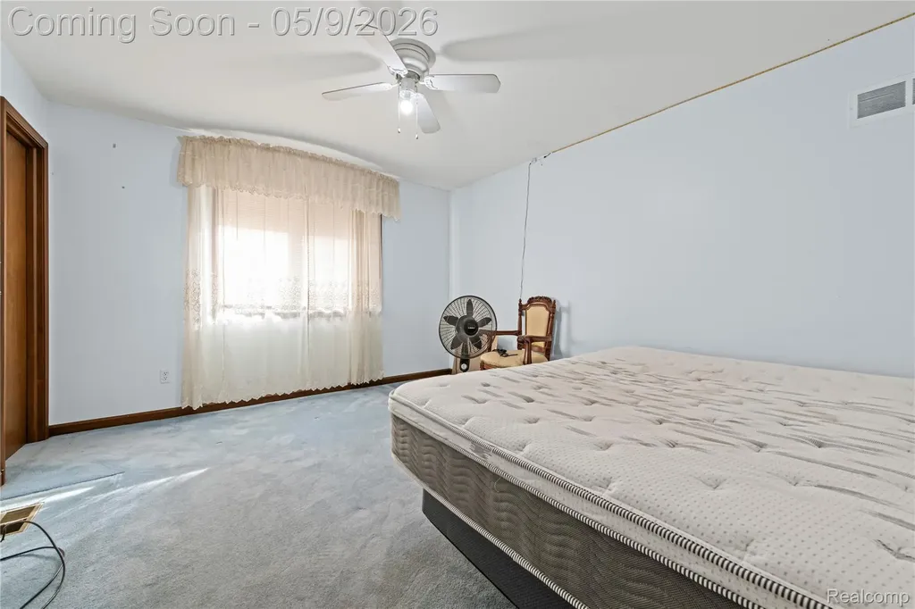 38219 Santa Anna Street Clinton Charter Township MI 48036