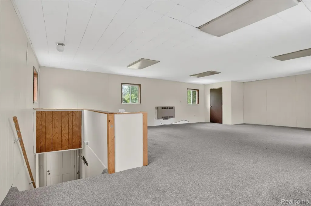 138 W Hunters Creek Road Lapeer Township MI 48446