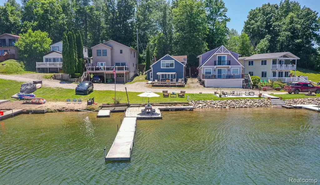 3971 S Shore Drive Elba Township MI 48446