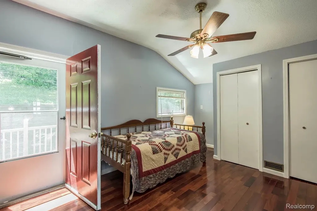 3971 S Shore Drive Elba Township MI 48446