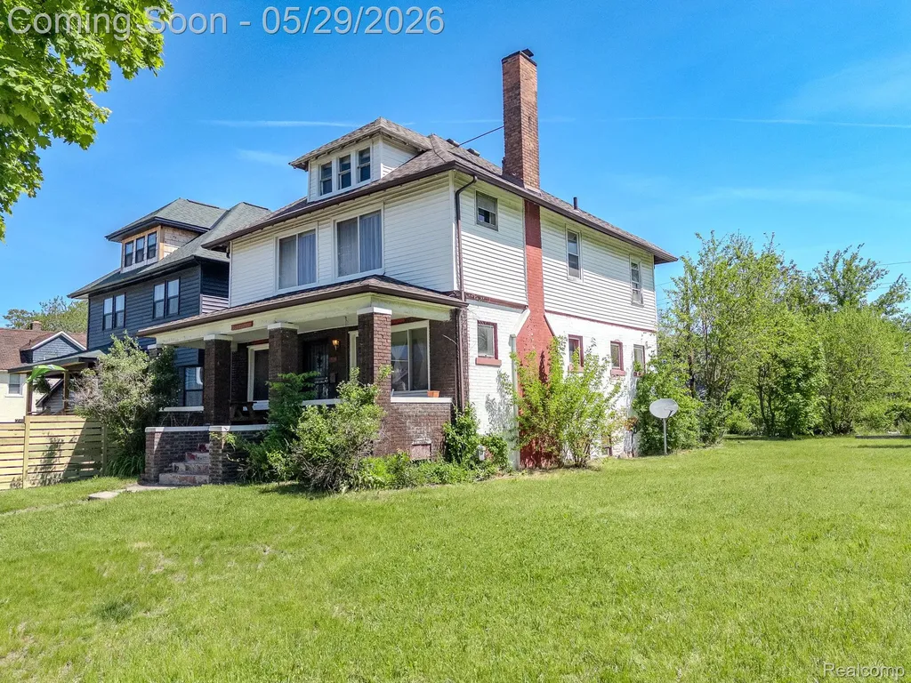 3010 Fischer Street Detroit City MI 48214