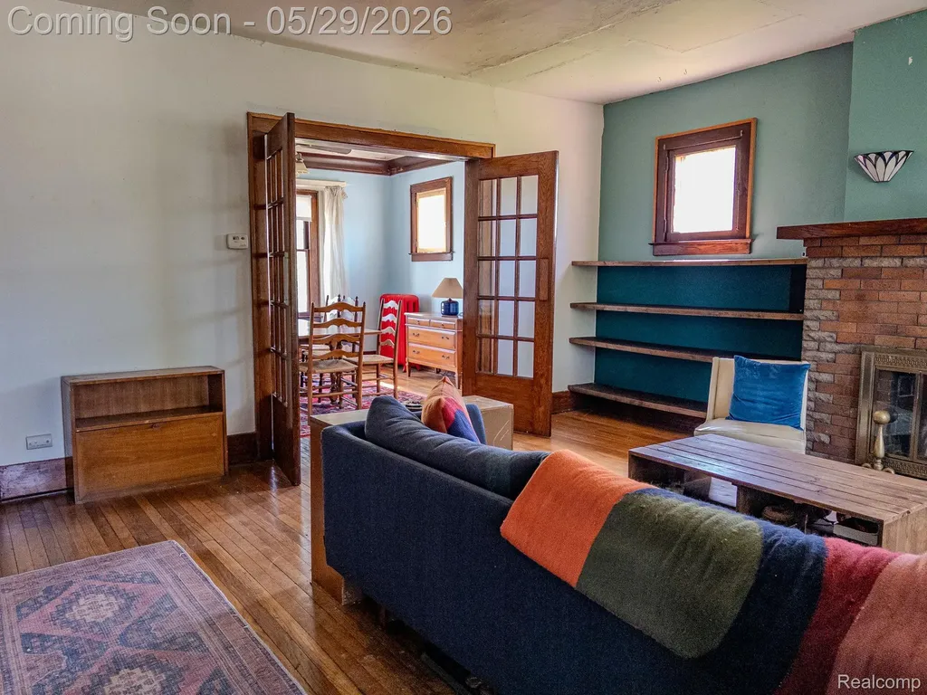 3010 Fischer Street Detroit City MI 48214