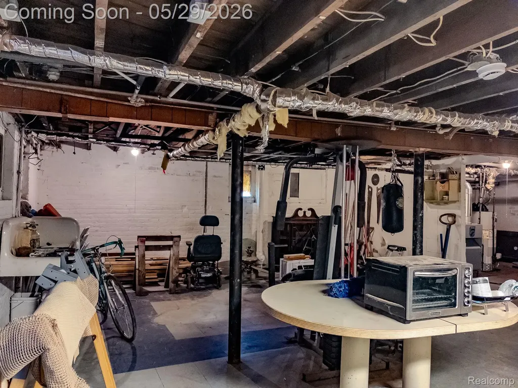 3010 Fischer Street Detroit City MI 48214