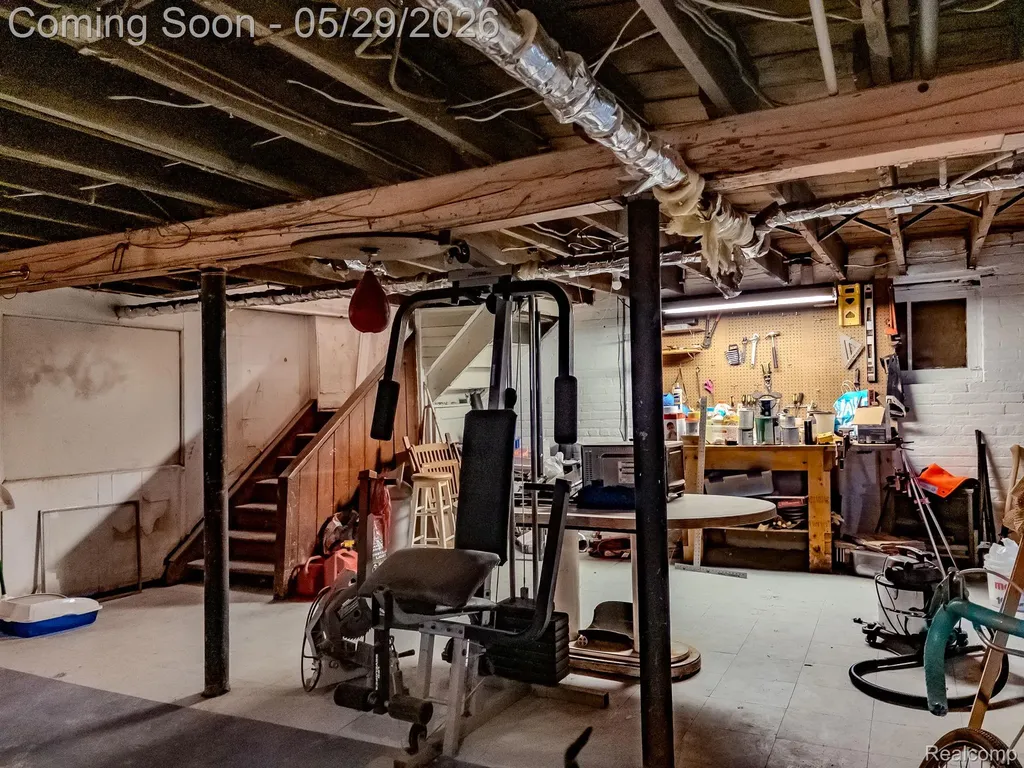3010 Fischer Street Detroit City MI 48214