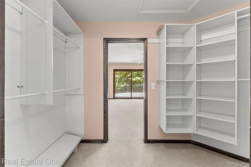 8329 Gray Street Westland City MI 48185