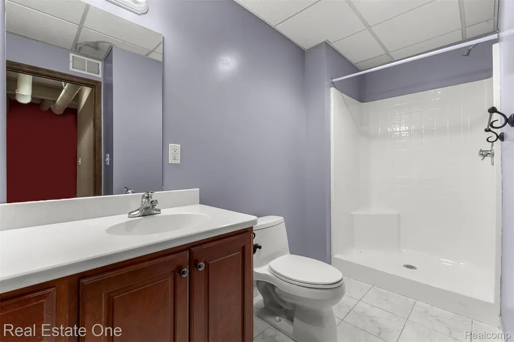 8329 Gray Street Westland City MI 48185
