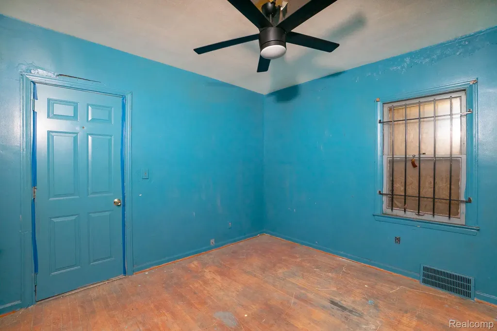 15864 Tracey Street Detroit City MI 48227