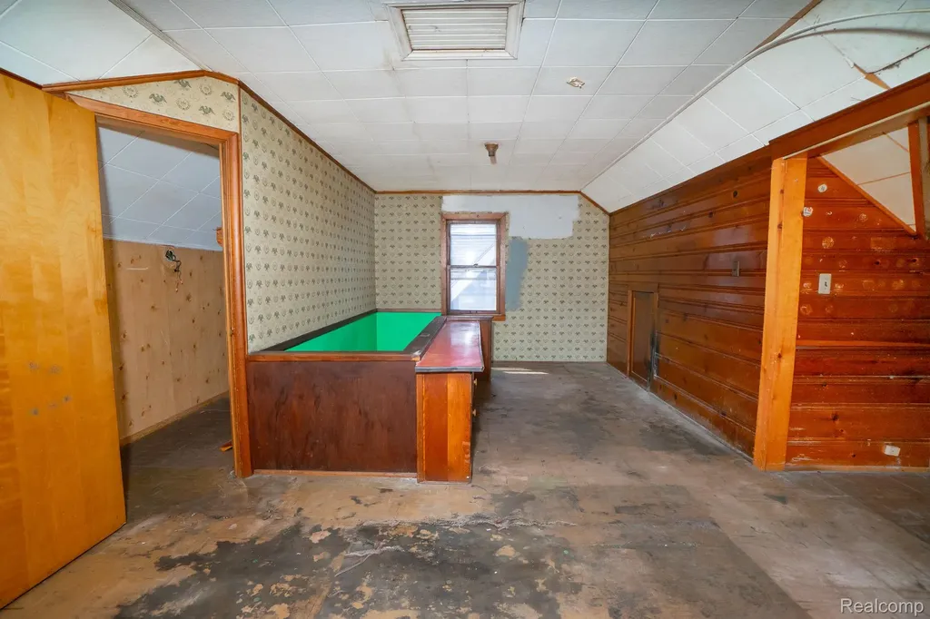 15864 Tracey Street Detroit City MI 48227