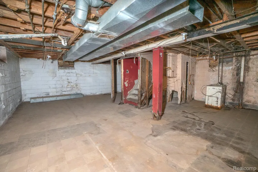 15864 Tracey Street Detroit City MI 48227