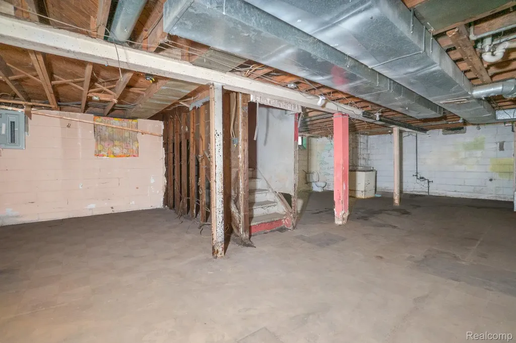 15864 Tracey Street Detroit City MI 48227