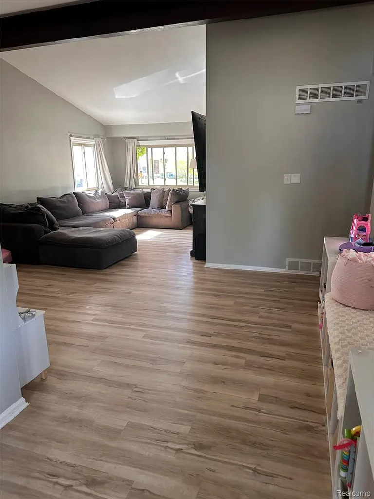 425 Juniper Drive Davison City MI 48423