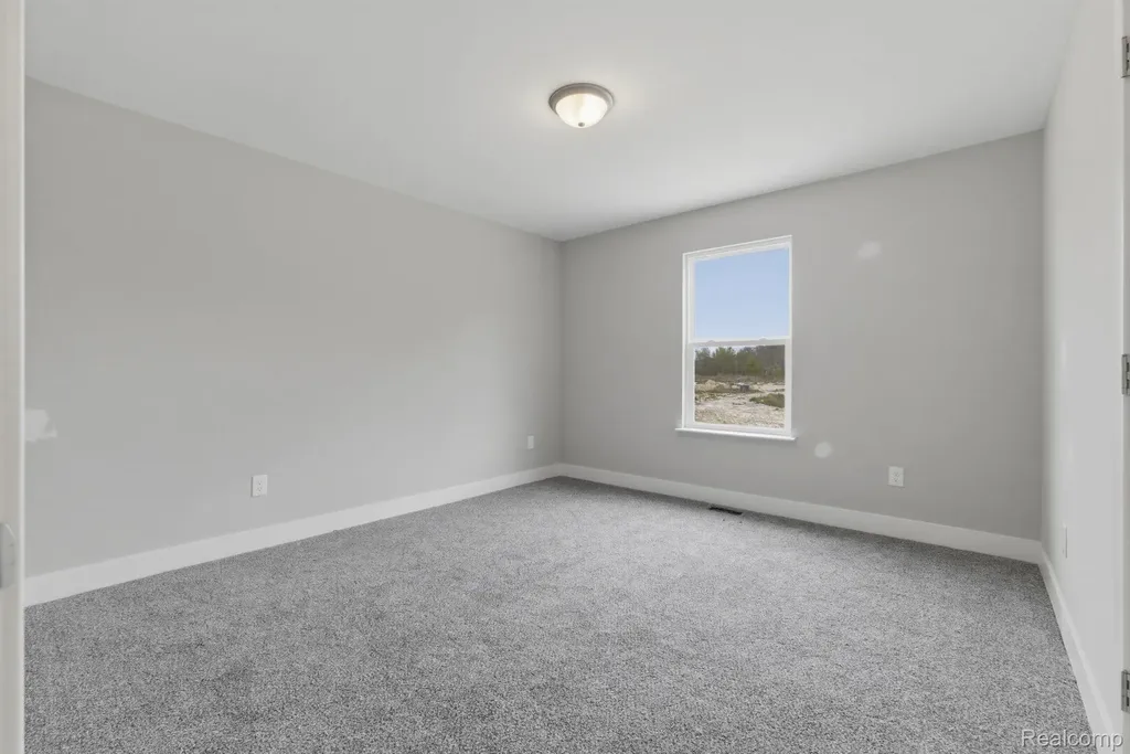 2279 Baltimore Davison City MI 48423