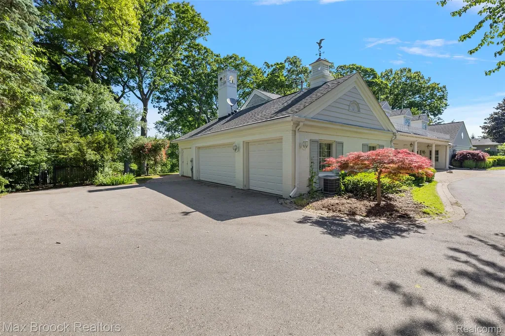 674 Rudgate Road Bloomfield Hills City MI 48304
