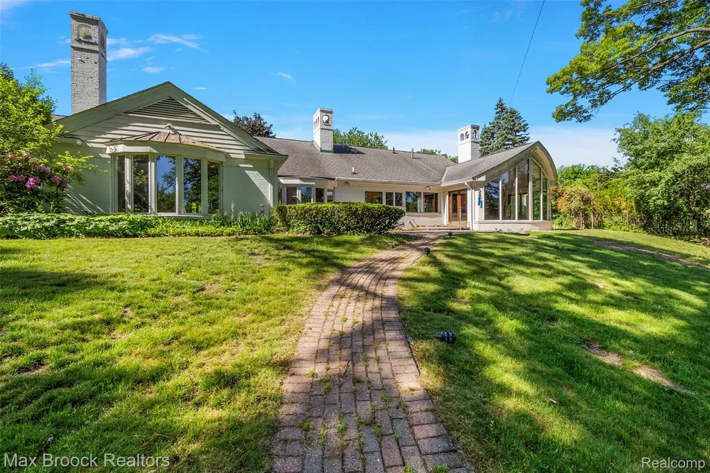 674 Rudgate Road Bloomfield Hills City MI 48304