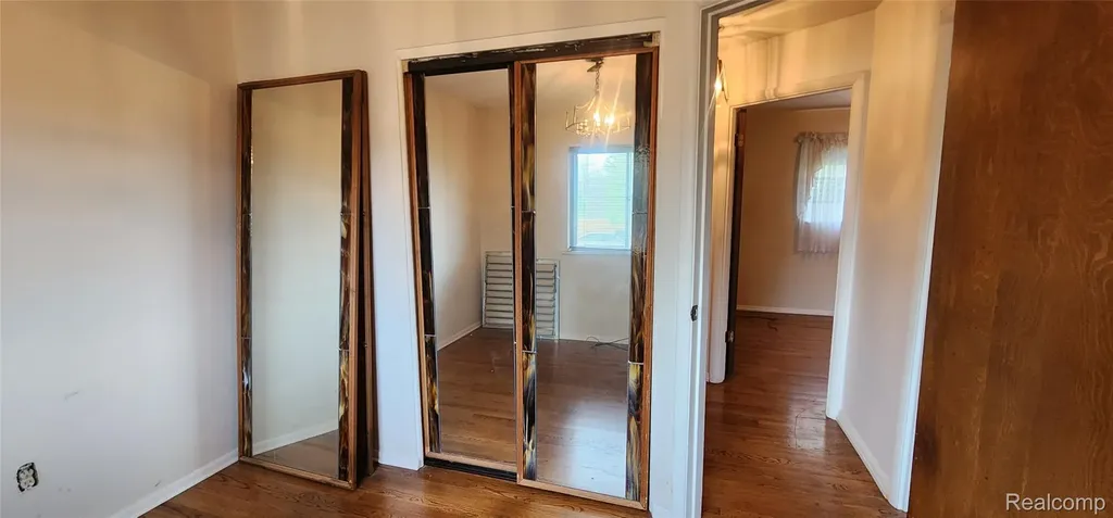 31770 Pembroke Street Livonia City MI 48152