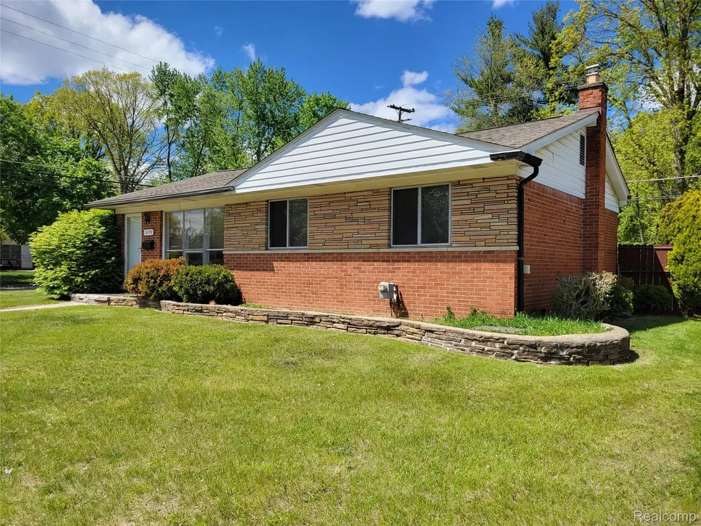 31770 Pembroke Street Livonia City MI 48152
