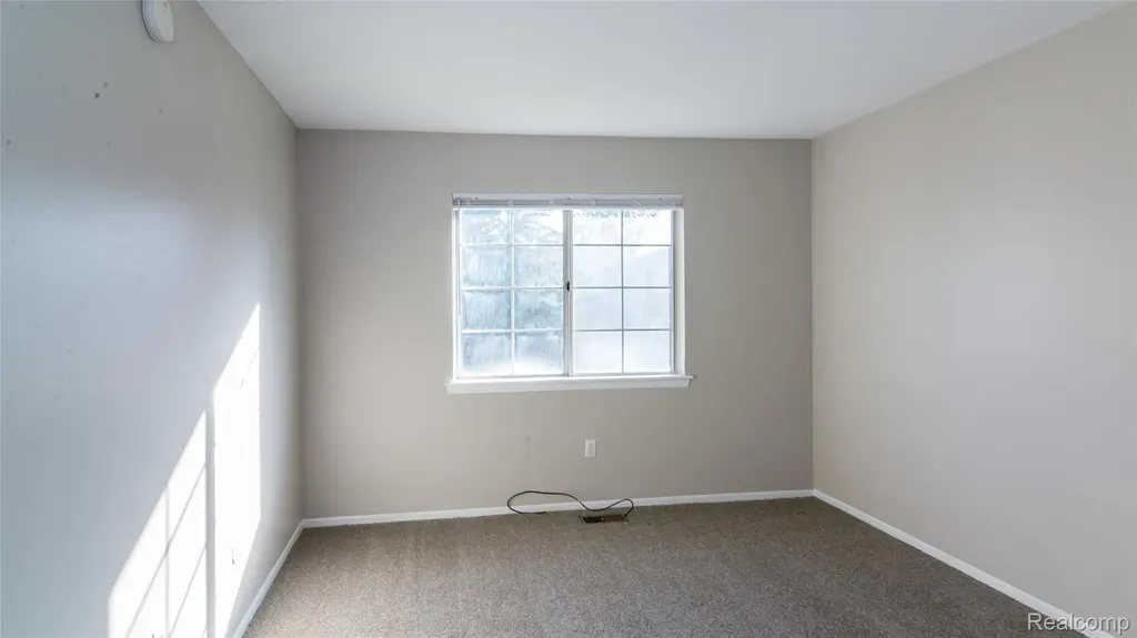 32296 W 12 Mile Road Farmington Hills City MI 48334