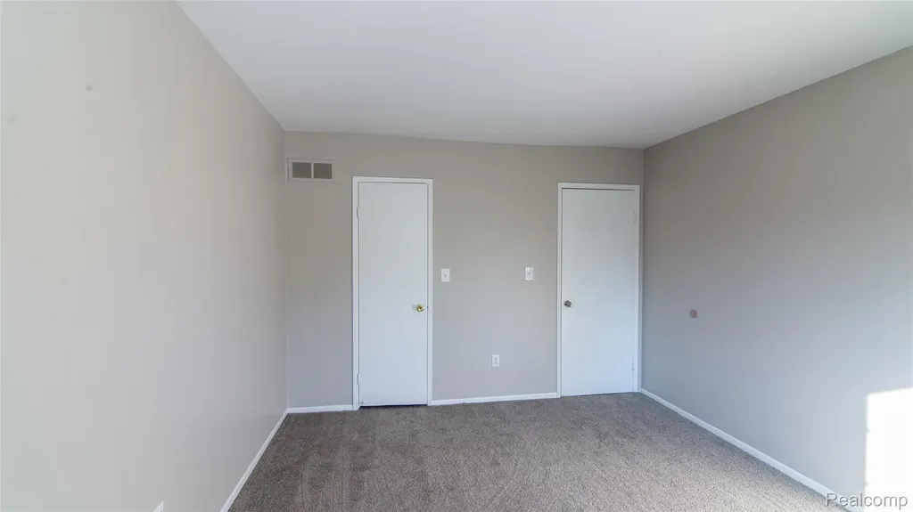 32296 W 12 Mile Road Farmington Hills City MI 48334