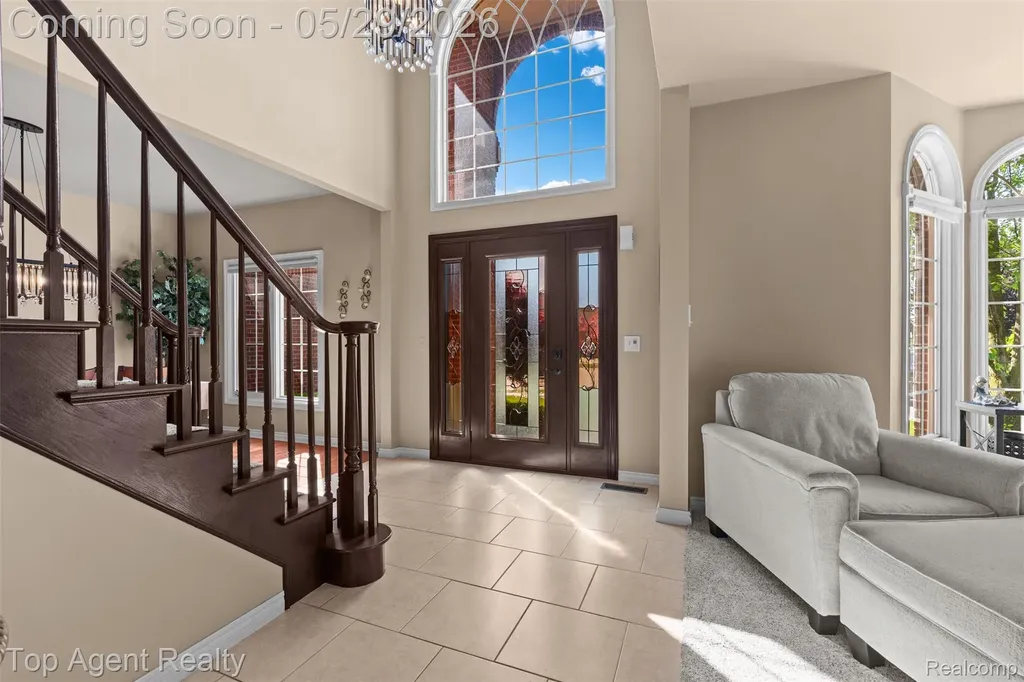 18775 Newbridge Drive Macomb Township MI 48044