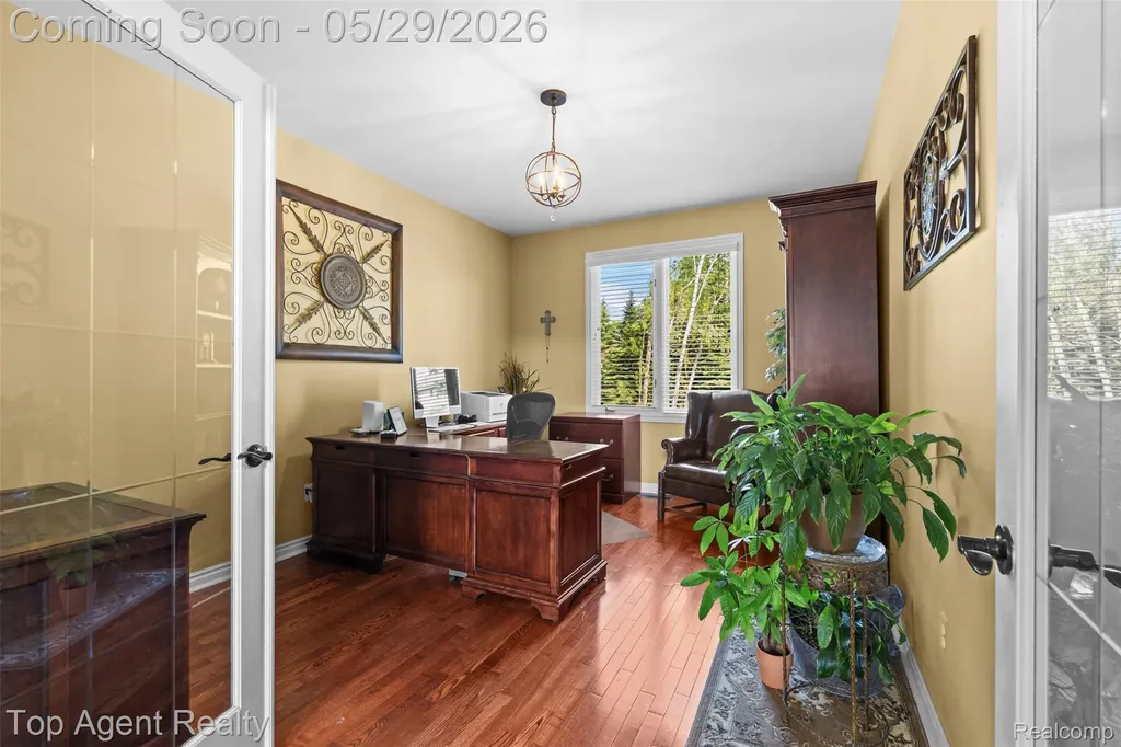 18775 Newbridge Drive Macomb Township MI 48044