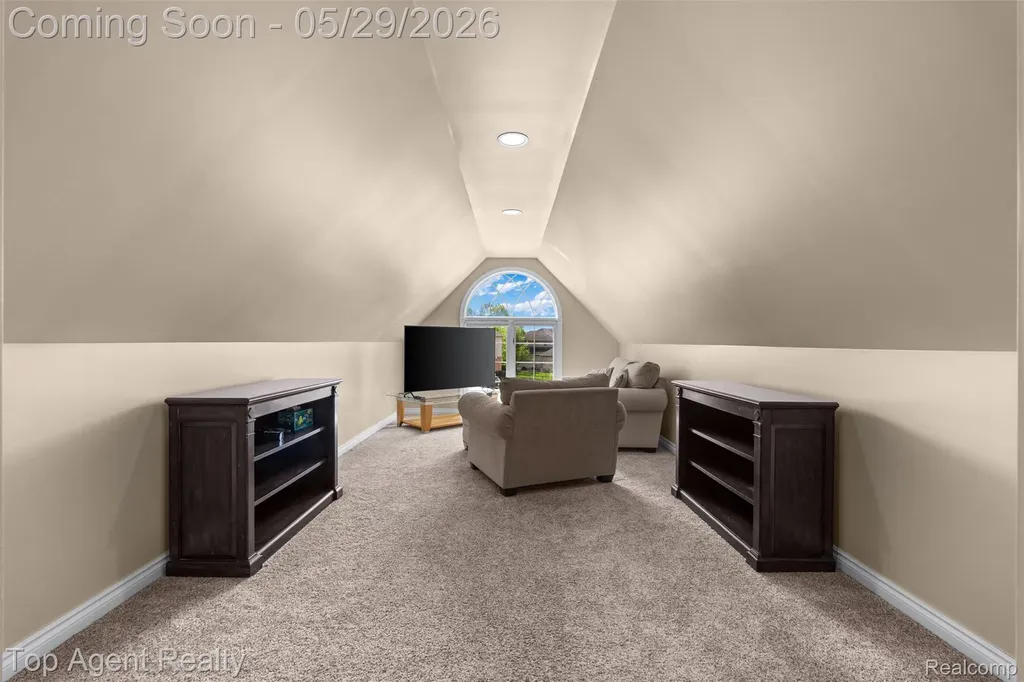 18775 Newbridge Drive Macomb Township MI 48044
