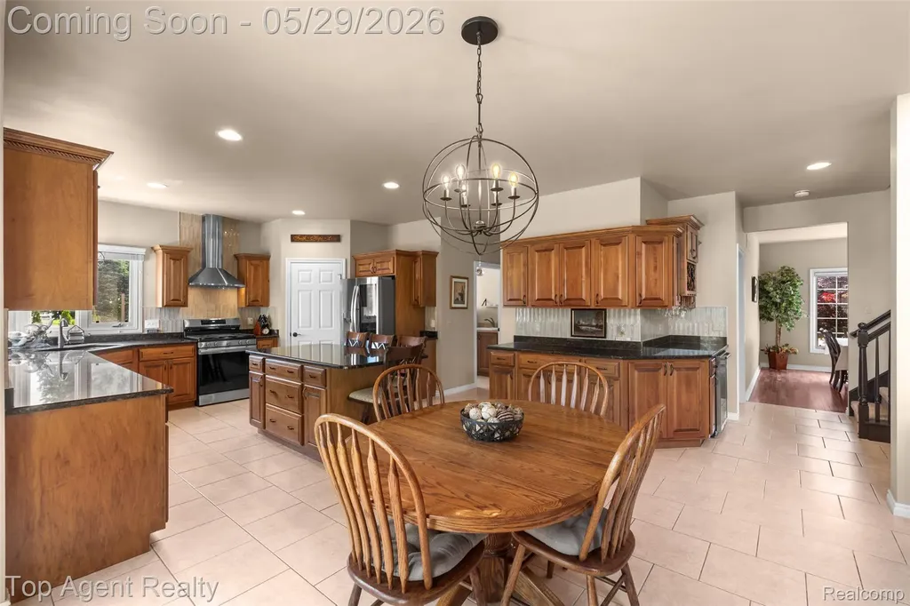 18775 Newbridge Drive Macomb Township MI 48044