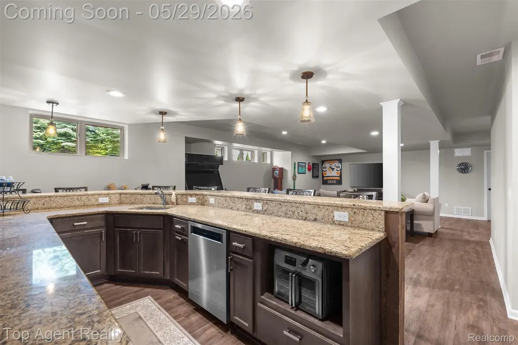 18775 Newbridge Drive Macomb Township MI 48044