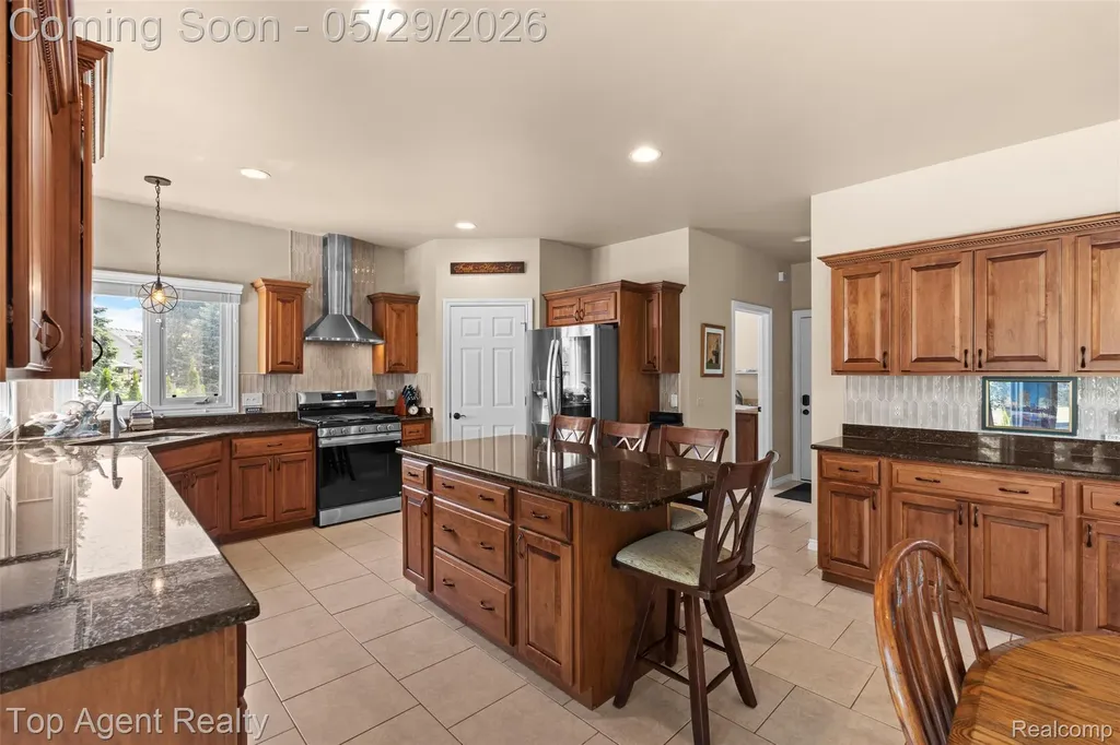 18775 Newbridge Drive Macomb Township MI 48044