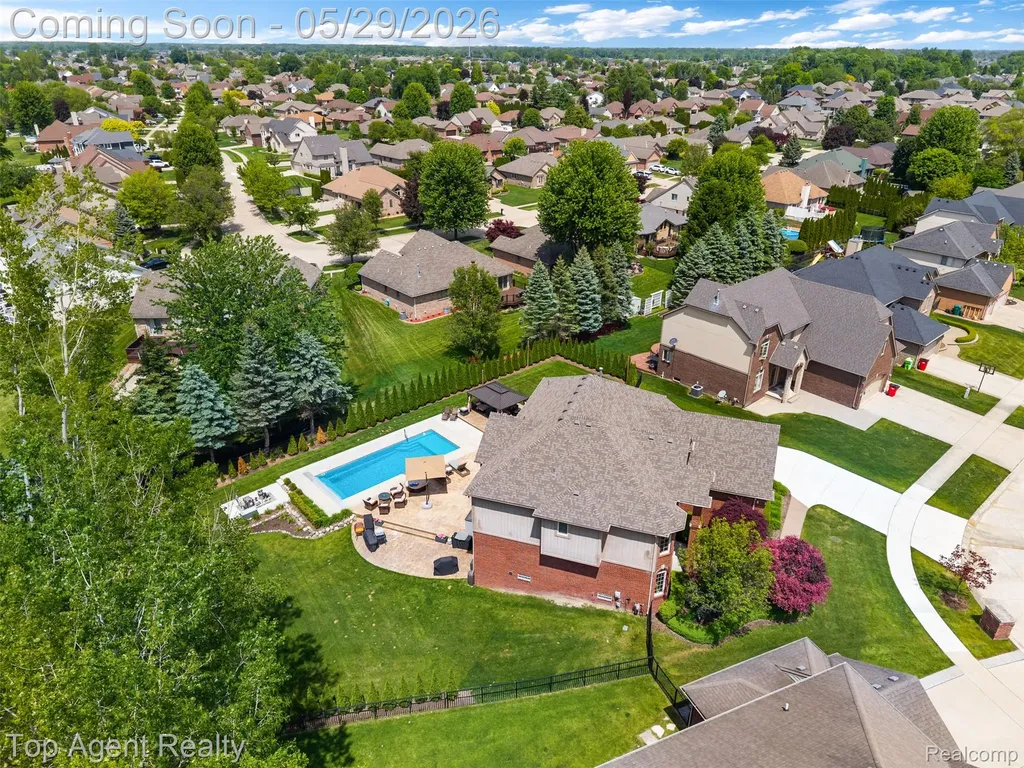 18775 Newbridge Drive Macomb Township MI 48044